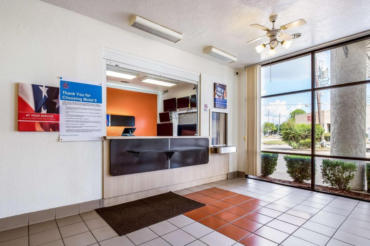 Motel 6 Houston North - ספרינג מראה חיצוני תמונה